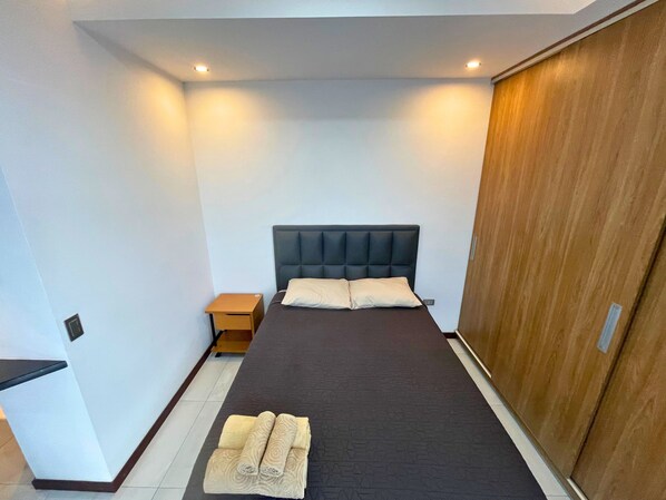 1 chambre, accès Internet, draps fournis