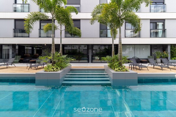 Outdoor pool - On the sea Court Apartment in Campeche Rvm0203 (Florianópolis)