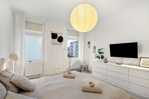 1 bedroom, iron/ironing board, WiFi, bed sheets