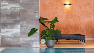 Indoor pool, seasonal outdoor pool, pool loungers