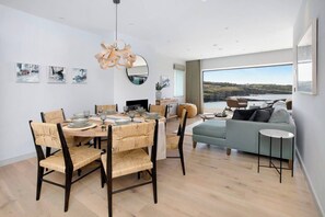 TV, fireplace - Bovisand Harbour by Smart Welcomes (Plymouth)
