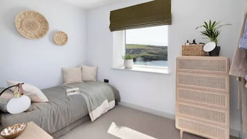 3 Schlafzimmer, Schreibtisch, Bügeleisen/Bügelbrett, kostenloses WLAN