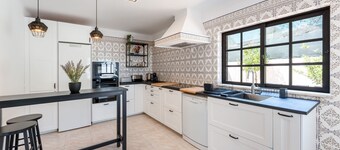 Refúgio Elegante V3 c/Piscina by LovelyStay