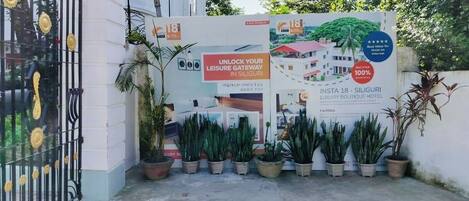 Fachada de la propiedad