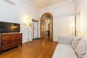 Apartment | Living area