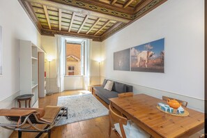 Apartment | Living area - Rental in Rome Frattina Atmosphere Apartment (Rome)