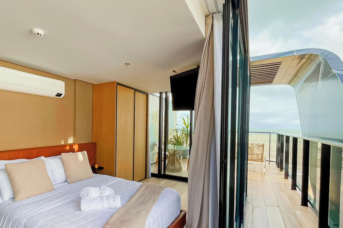 Deluxe Apartment, 1 Queen Bed | Free WiFi