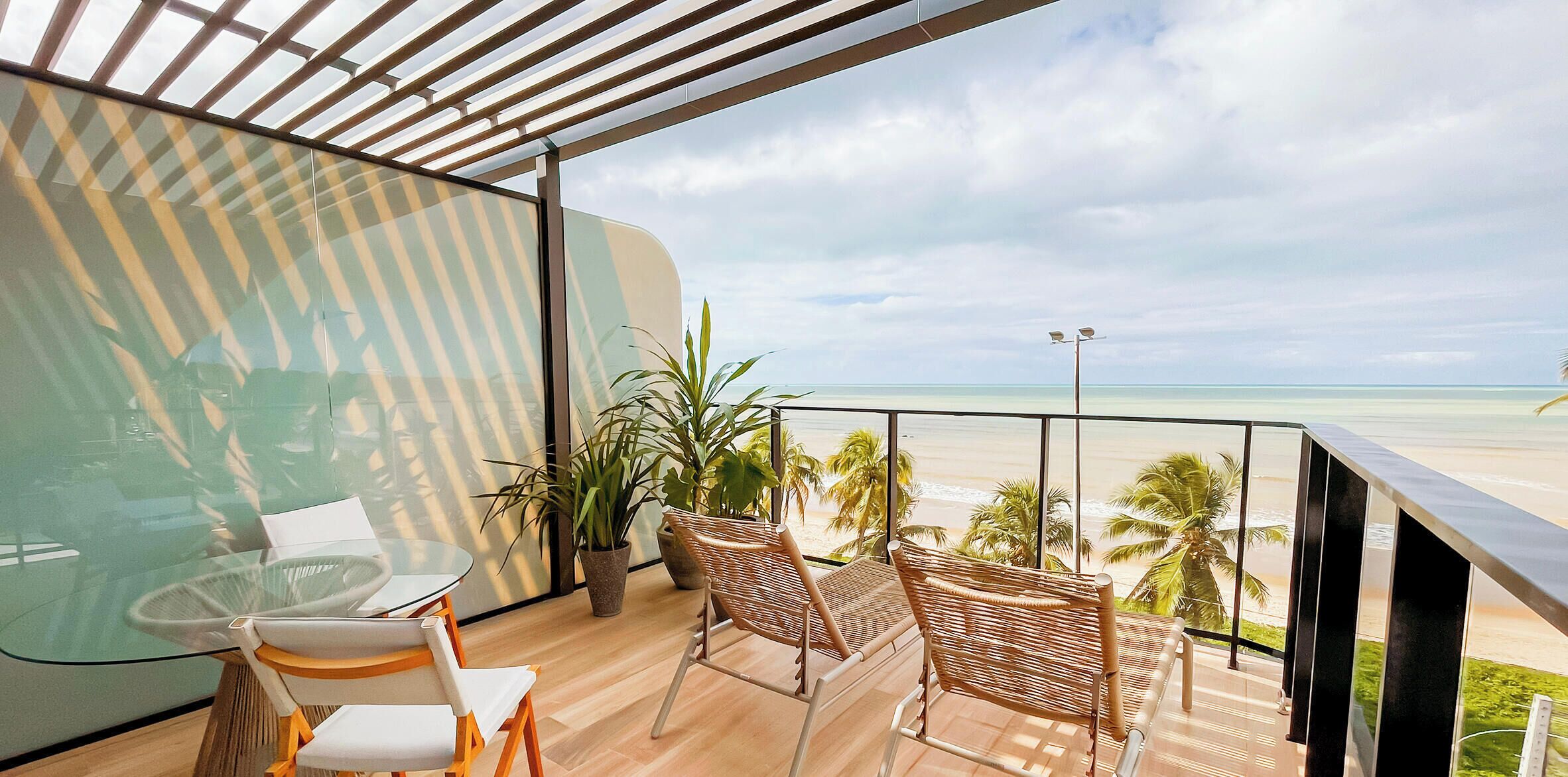 Deluxe Apartment, 1 Queen Bed | Beach/ocean view