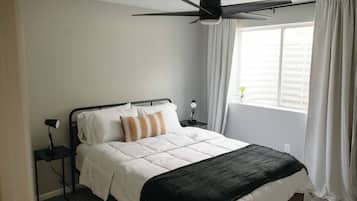 4 Schlafzimmer, Schreibtisch, Bügeleisen/Bügelbrett, kostenloses WLAN