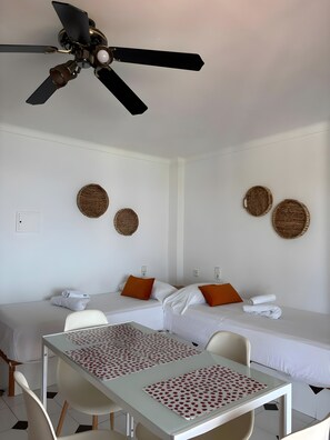 Dining - Apartment in 'Vista Mar 1Bb' Hotel with Sea View, Wi-Fi and Air Conditioning (Sant Joan de Labritja)