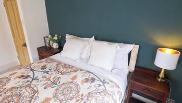 4 habitaciones, decoración personalizada y muebles diferentes