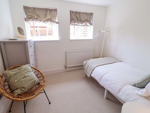 4 bedrooms, individually decorated, individually furnished, free WiFi