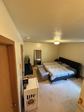 2 Schlafzimmer, Bügeleisen/Bügelbrett, Internetzugang