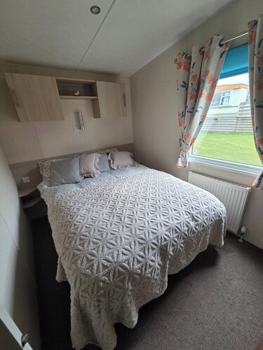 Lovely Caravan Number 96 Three Lochs Holiday Park