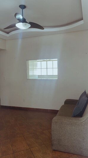 Interior - Cozy, spacious, with a hot tub and air conditioning (Bethania Ipatinga)