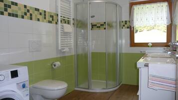 Shower, free toiletries, hair dryer, towels