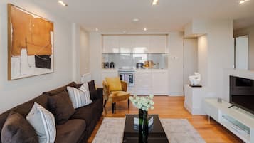 Luxury Penthouse, Balcony, City View | Living area
