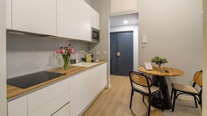 Deluxe Apartment, 1 King Bed with Sofa bed, Kitchen