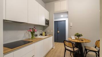 Deluxe-Apartment, 1 King-Bett und Schlafsofa, Küche