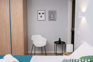 Comfort Double Room | Individually decorated, individually furnished, iron/ironing board - HOUSE OF DESIGN CASATI (Milano)