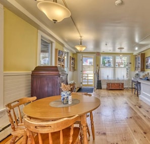 Lobby - Inn on the Harbor (Stonington)