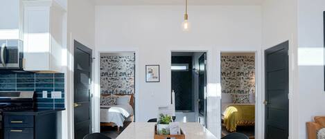 2 chambres, fer et planche à repasser, Wi-Fi, draps fournis