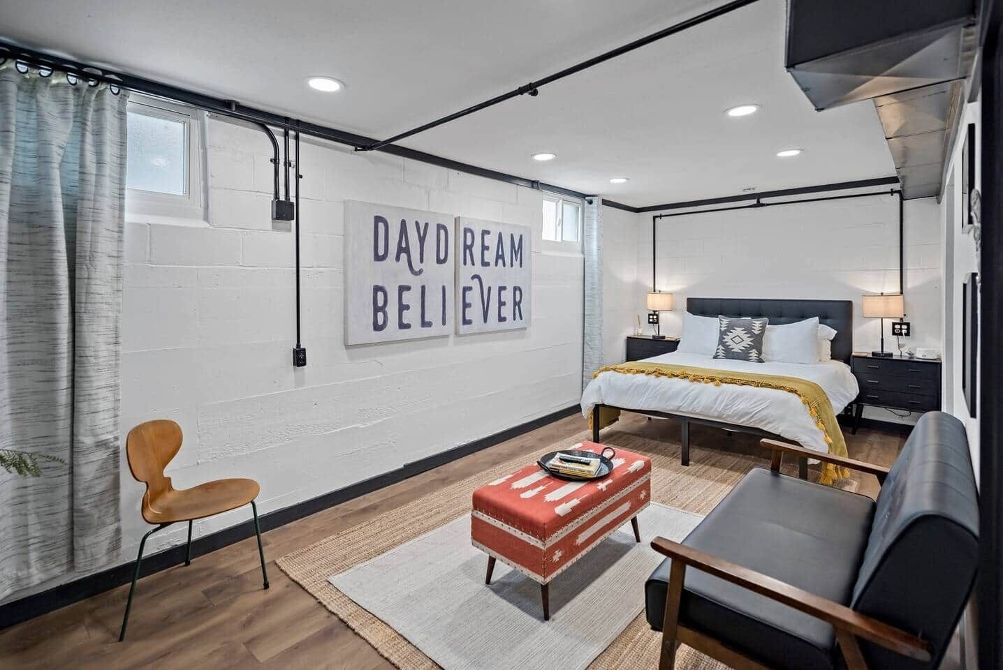 2 habitaciones, tabla de planchar con plancha, wifi y ropa de cama 