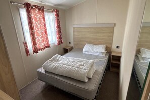 4 Schlafzimmer, Bügeleisen/Bügelbrett, kostenloses WLAN, Bettwäsche