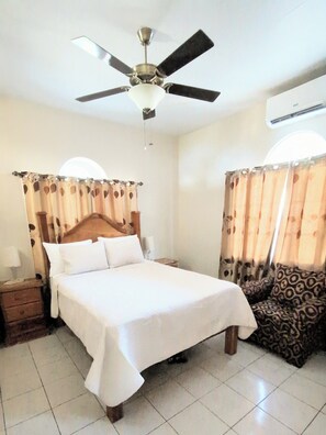 3 bedrooms, iron/ironing board, free WiFi, bed sheets