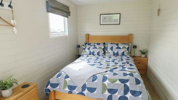 1 bedroom, individually decorated, individually furnished