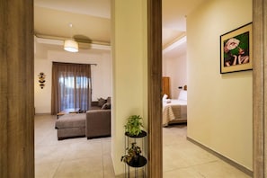 Comfort Apartment, City View | Living area