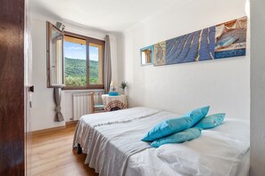 2 chambres, fer et planche à repasser, Wi-Fi gratuit