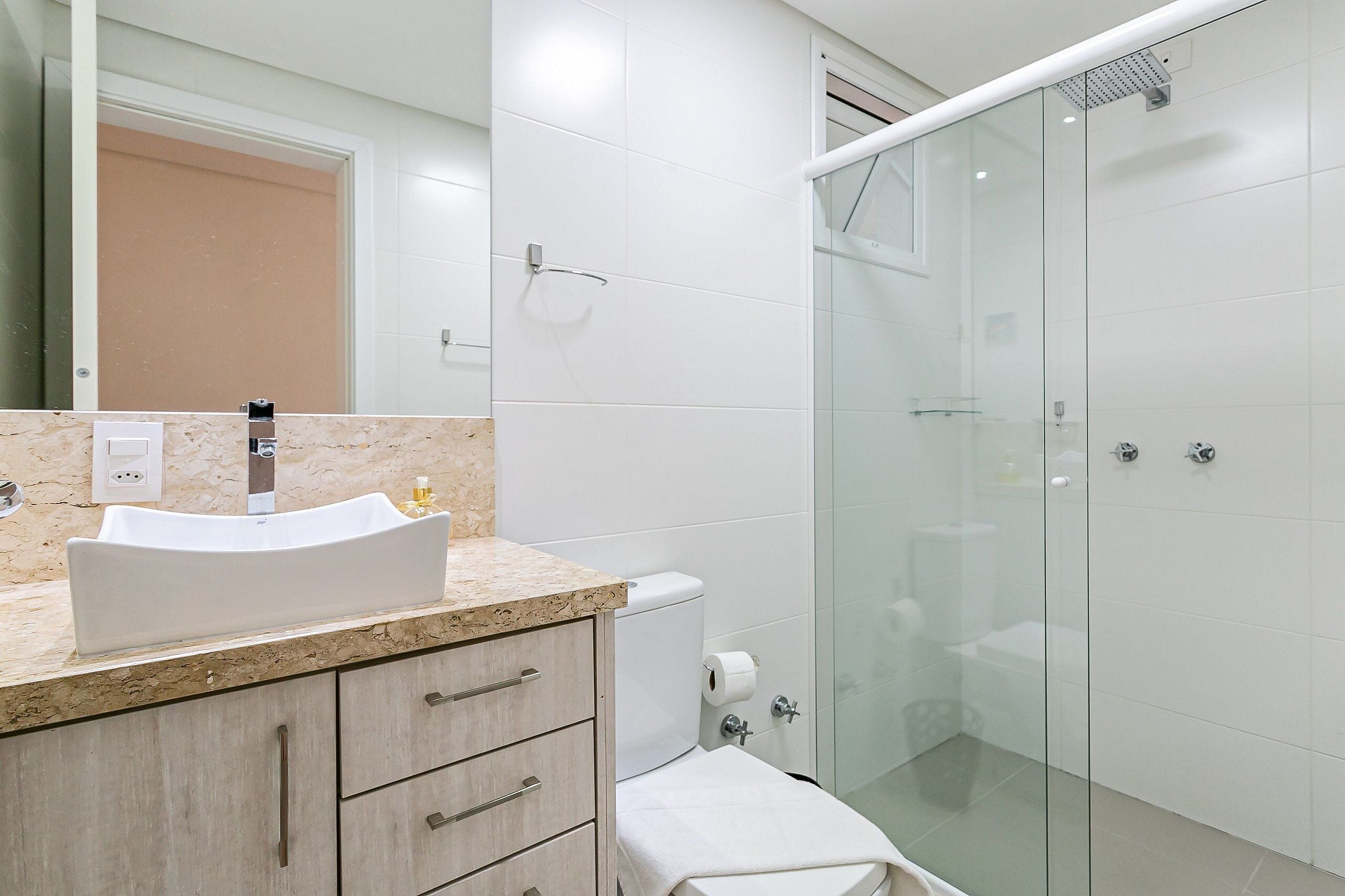 基础公寓 | 浴室