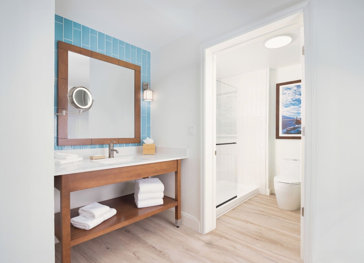 Photo 9 of 2 Pool View, Pet Friendly Suite with Full Kitchen!