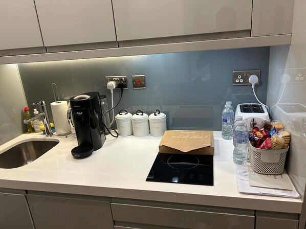 냉장고, 전자레인지, 오븐, 쿡탑