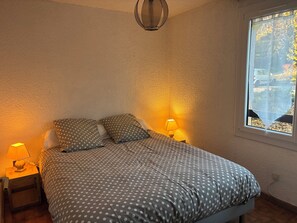 1 bedroom, iron/ironing board, travel crib, bed sheets