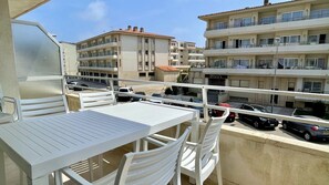 Apartamento | Opções para refeição ao ar livre