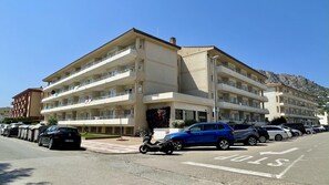 Apartment | Exterior - Apartment in Estartit With Pets Allowed (Torroella de Montgrí)