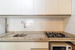 Basic Apartment | Private kitchen - Beautiful apt 2 Minutes From Canas Beach Rsa025 (Florianópolis)