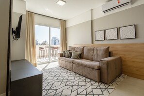 Living area - Apartment in the Center With Pool Rri103 (Florianópolis)