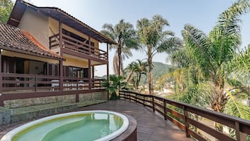 Villa | Outdoor spabad