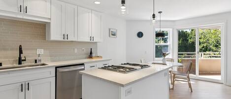 Fridge, microwave, oven, dishwasher