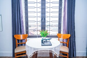 Deluxe Double Room | Hypo-allergenic bedding, desk, blackout drapes, soundproofing