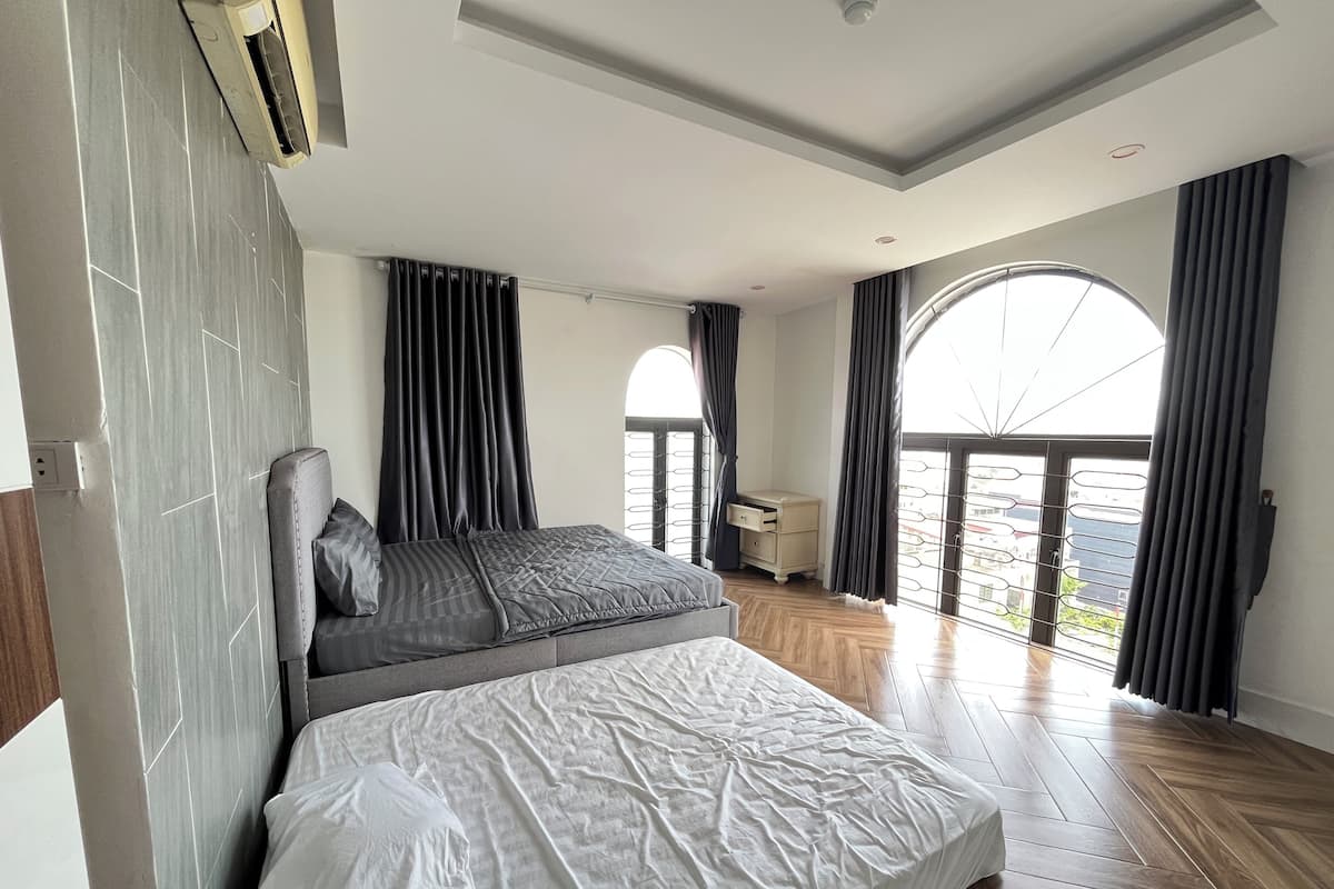 Luxury Suite | Desk, free WiFi