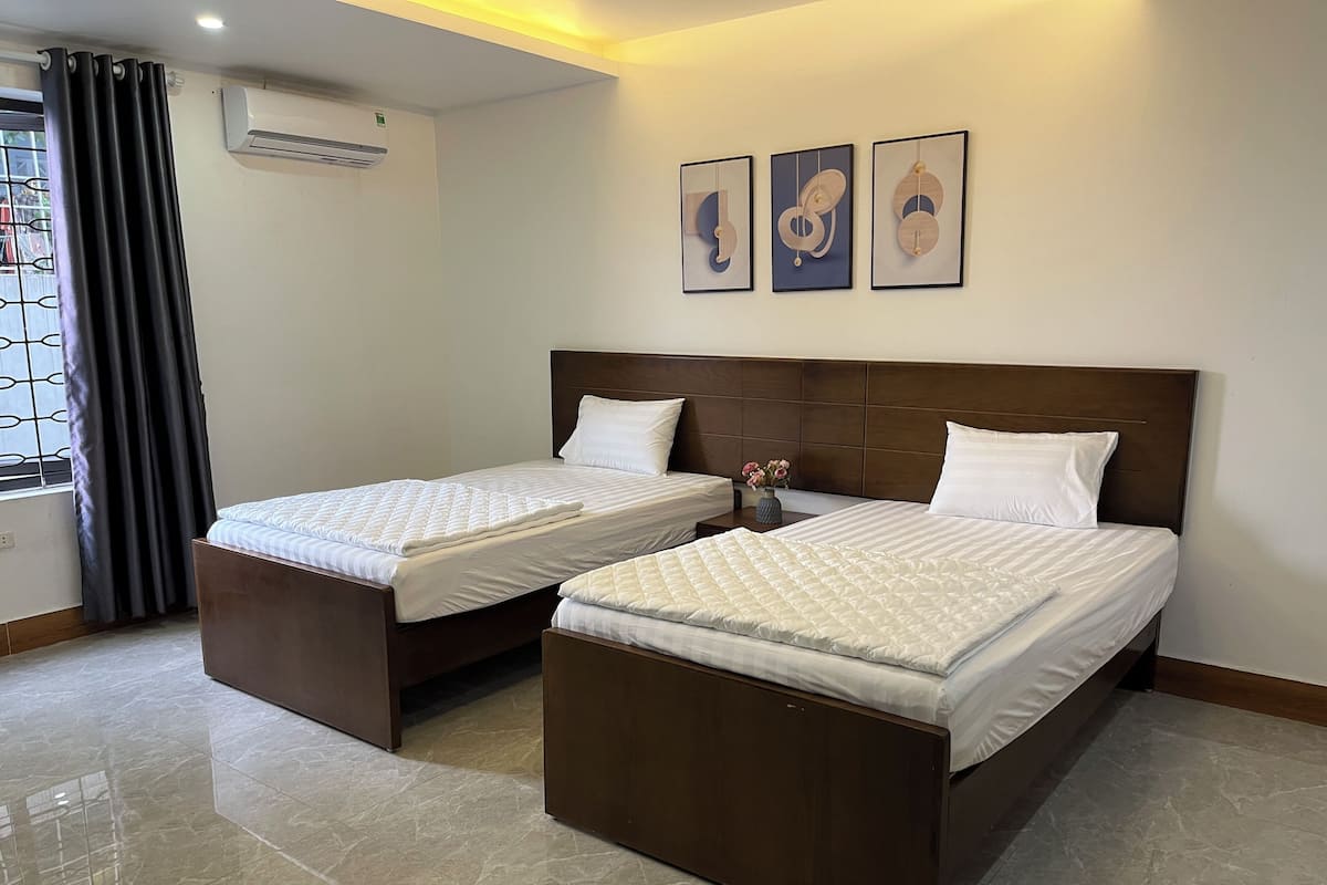 Deluxe Double or Twin Room | Desk, free WiFi