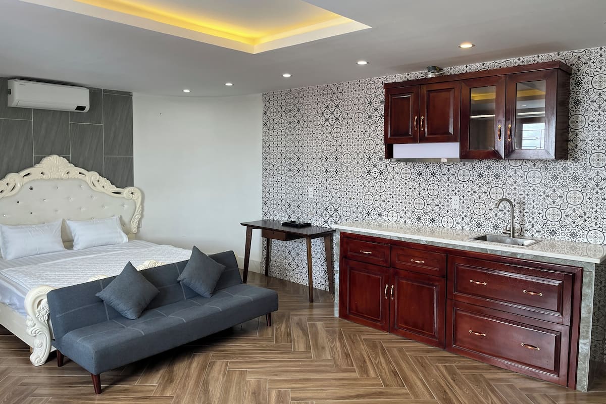 Junior Double Room | Desk, free WiFi