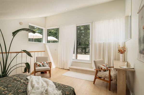 2 slaapkamers, een bureau, wifi, beddengoed