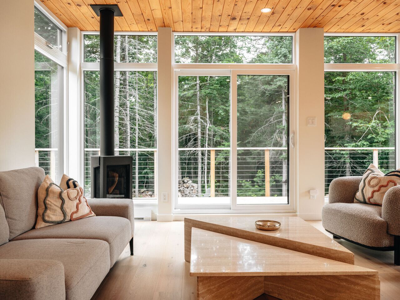 壁炉、立体声音响