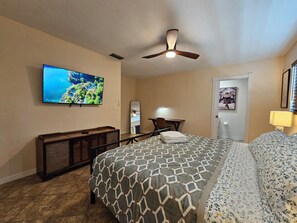 4 bedrooms, iron/ironing board, WiFi, bed sheets