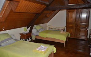 5 Schlafzimmer, Bügeleisen/Bügelbrett, WLAN, Bettwäsche